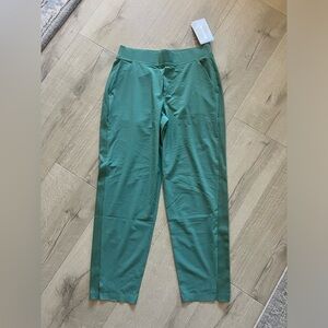 Women’s Athleta Brooklyn ankle pants